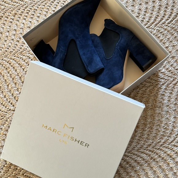 Marc Fisher LTD Taci boots NWT and box - Picture 8 of 8